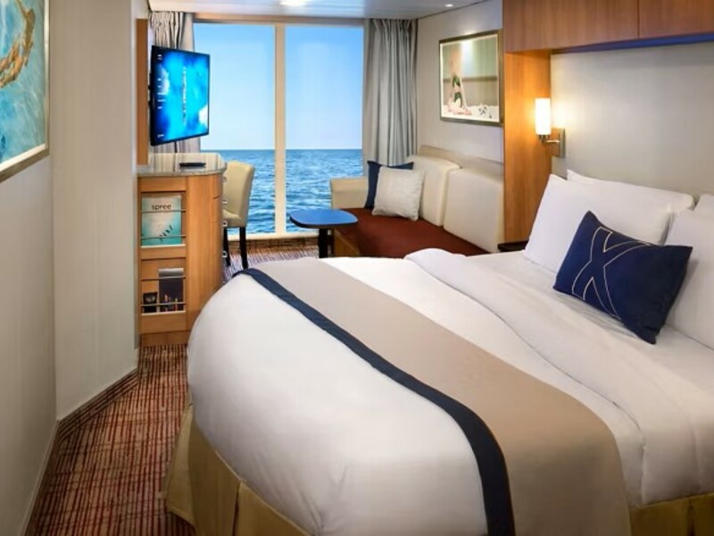 Deluxe Panoramic Ocean View